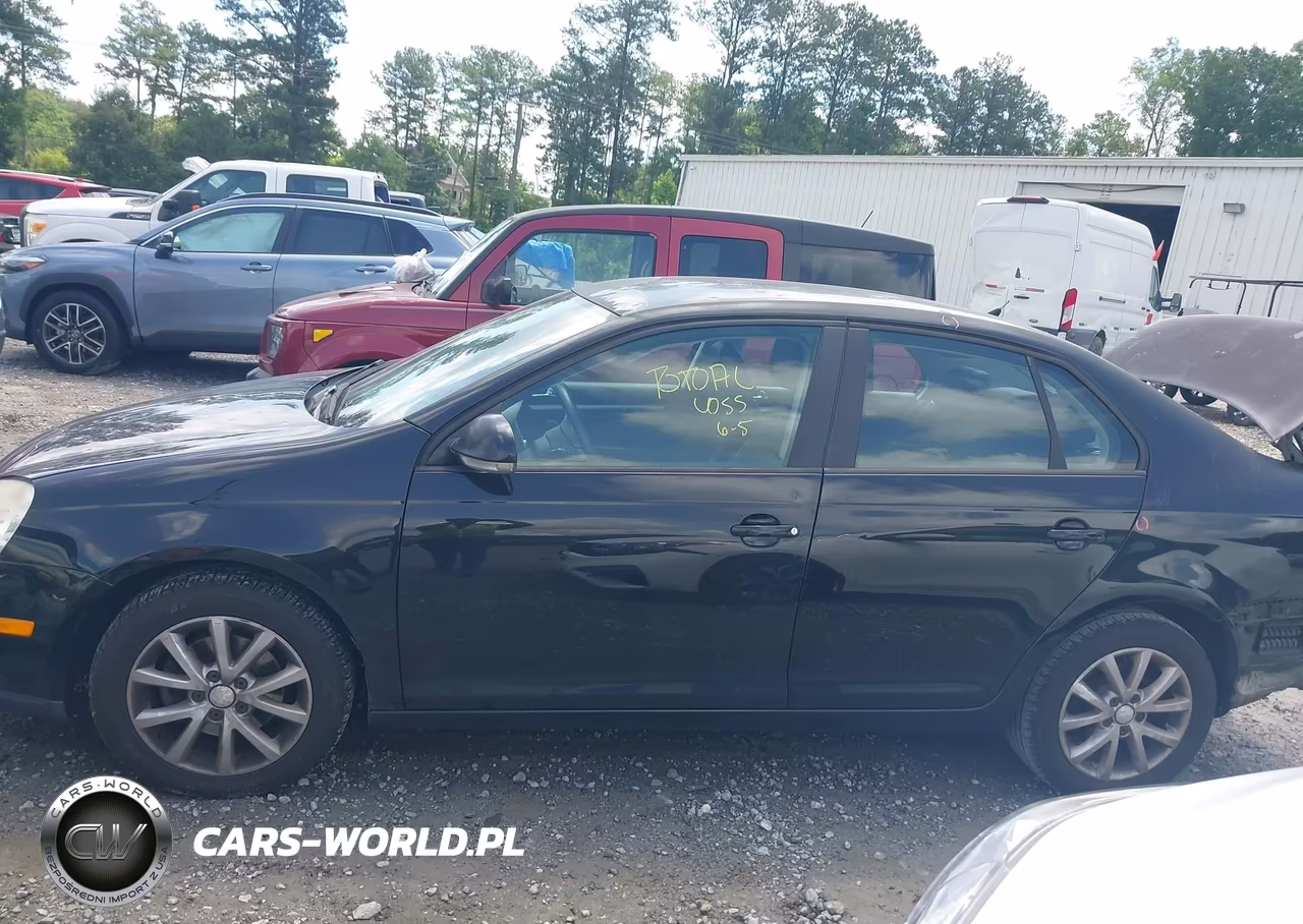 2010 Volkswagen Jetta Limited Edition VIN:3VWAX7AJ7AM137898 - 14
