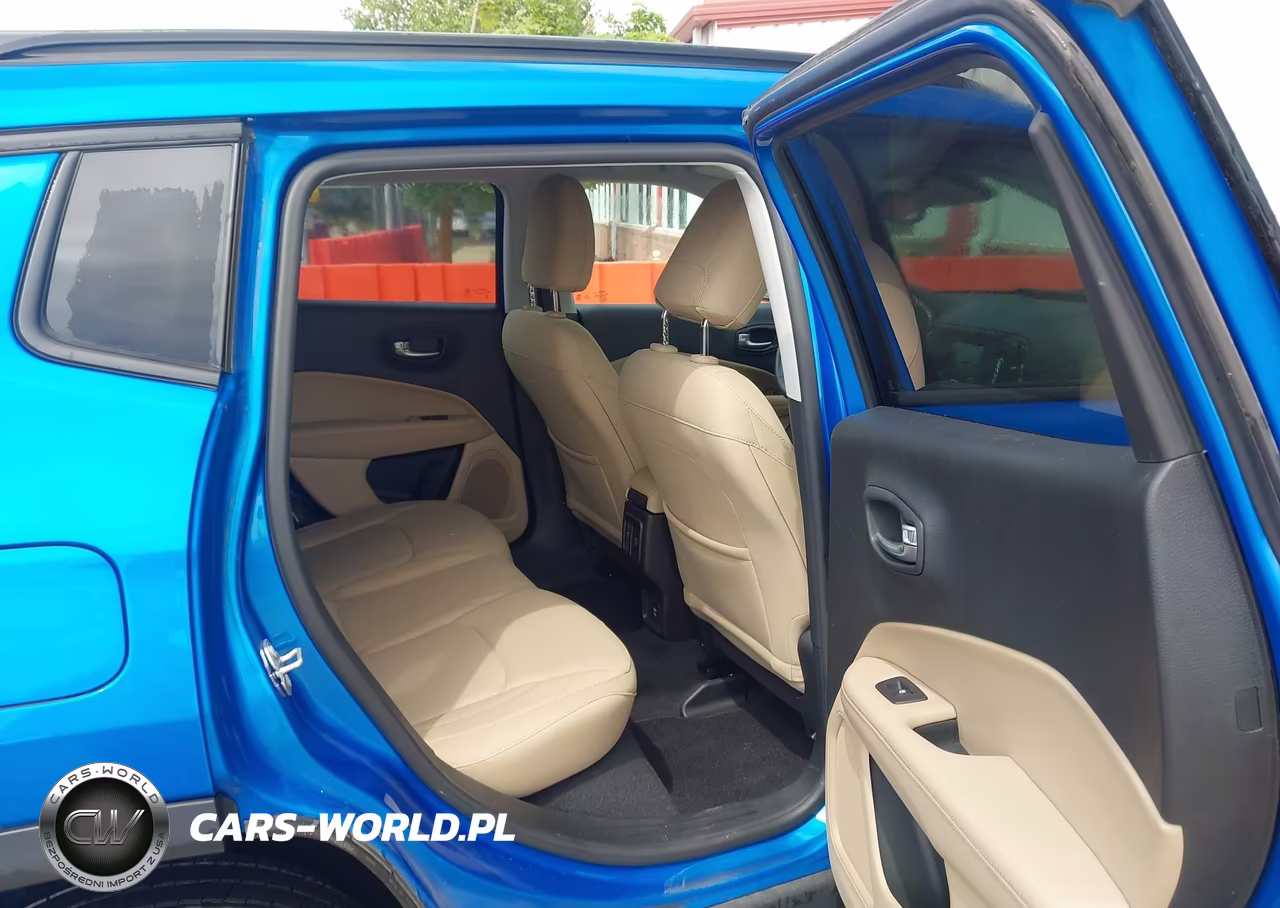 2018 Jeep Compass Sport 4X4 VIN:3C4NJDAB0JT413759 - 8