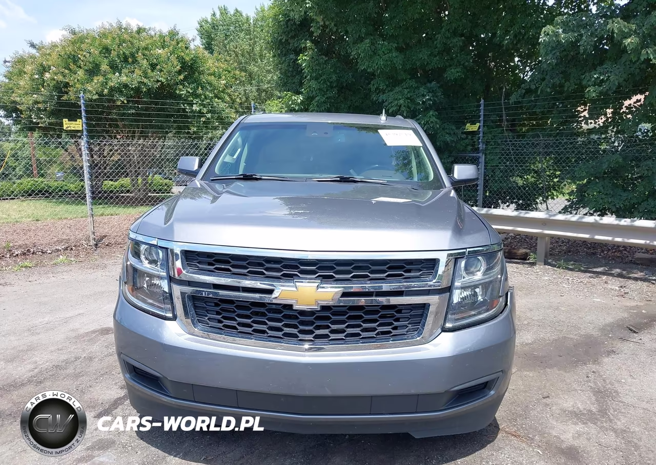 2018 Chevrolet Suburban Lt VIN:1GNSKHKC6JR353873 - 12