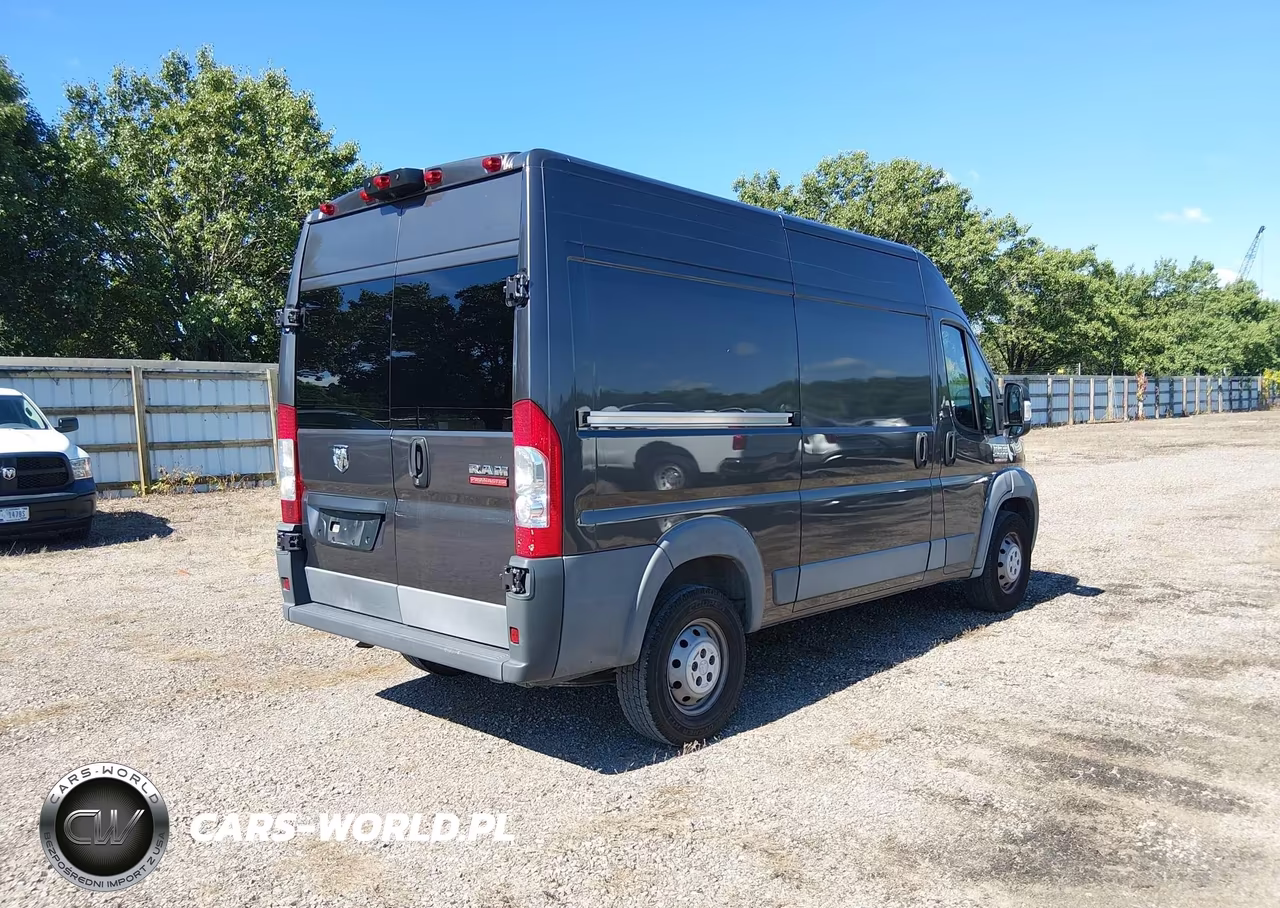 2018 Ram Promaster 2500 High Roof 136 Wb VIN:3C6TRVCG6JE151482 - 4