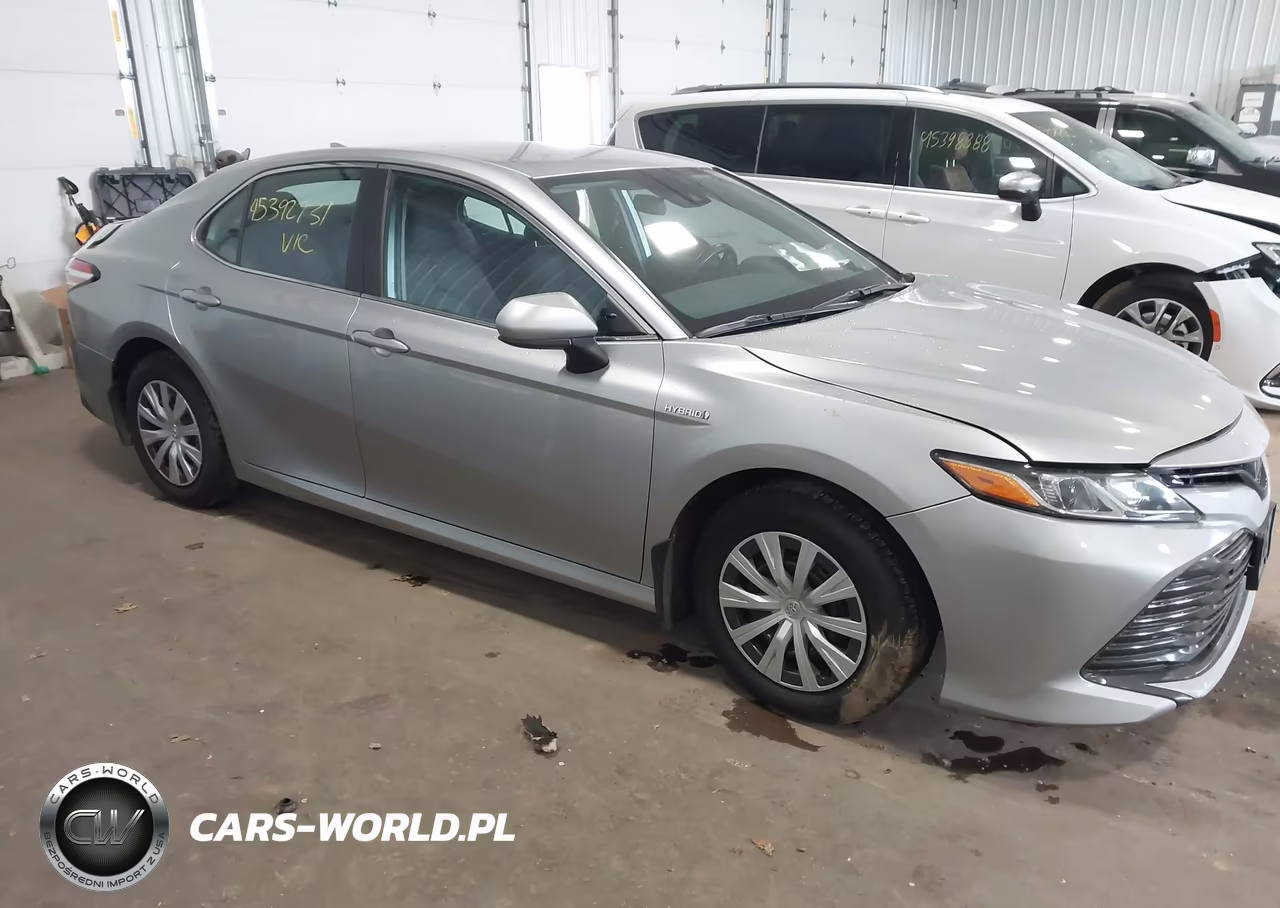 2019 Toyota Camry Hybrid Le