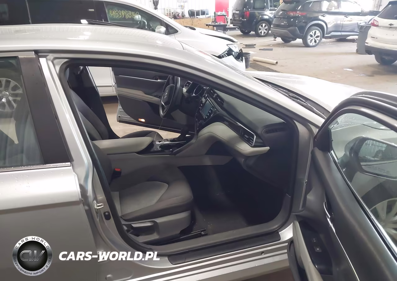 2019 Toyota Camry Hybrid Le VIN:4T1B31HK8KU008804 - 5