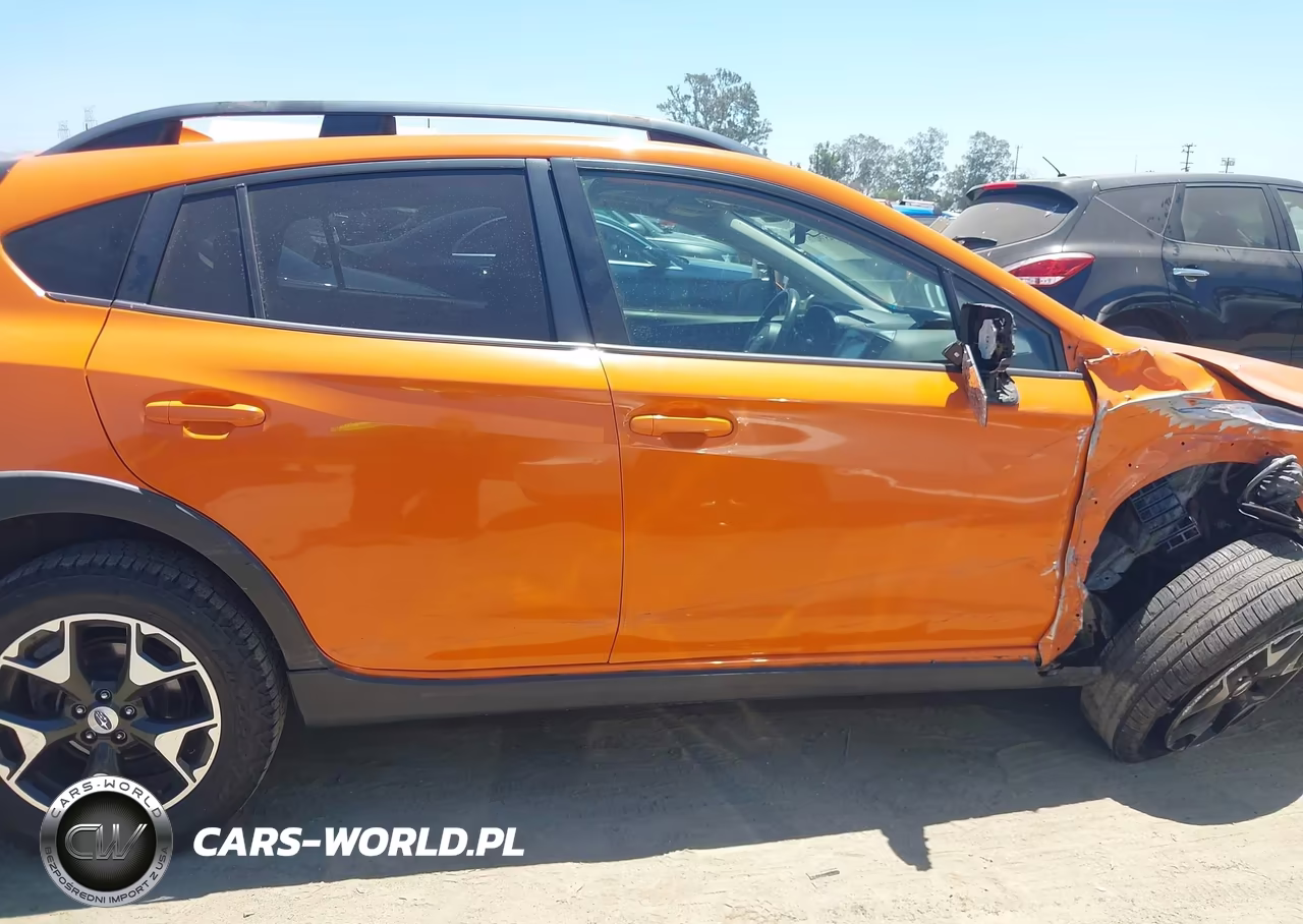 2018 Subaru Crosstrek 2.0I Premium VIN:JF2GTADCXJH272480 - 17