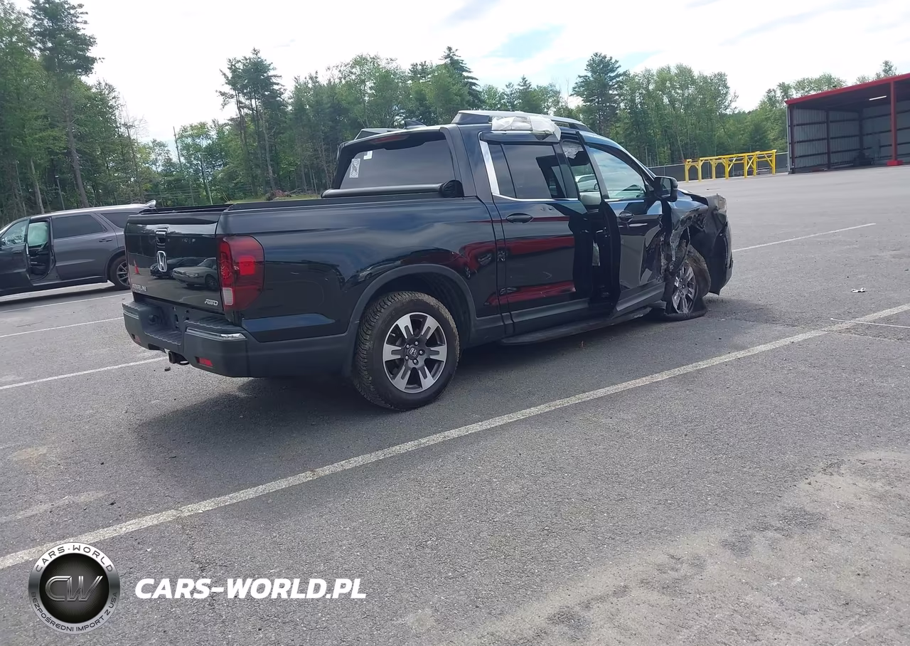 2017 Honda Ridgeline Rtl-T VIN:5FPYK3F64HB003398 - 4