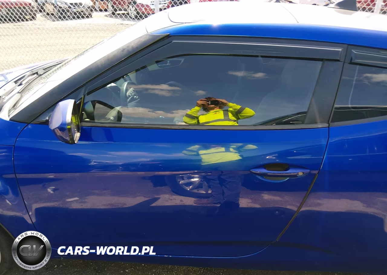 2012 Hyundai Veloster Base W-Black VIN:KMHTC6AD4CU036453 - 15