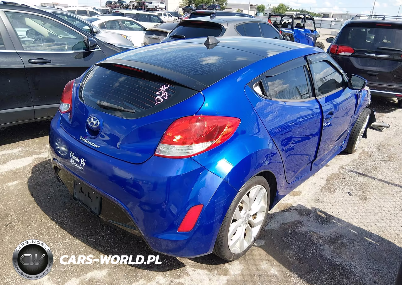 2012 Hyundai Veloster Base W-Black VIN:KMHTC6AD4CU036453 - 4