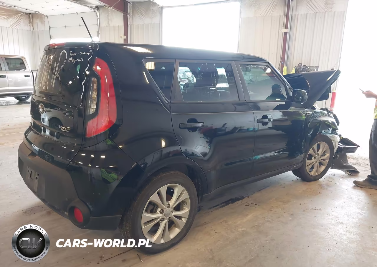 2015 Kia Soul + VIN:KNDJP3A59F7185466 - 4