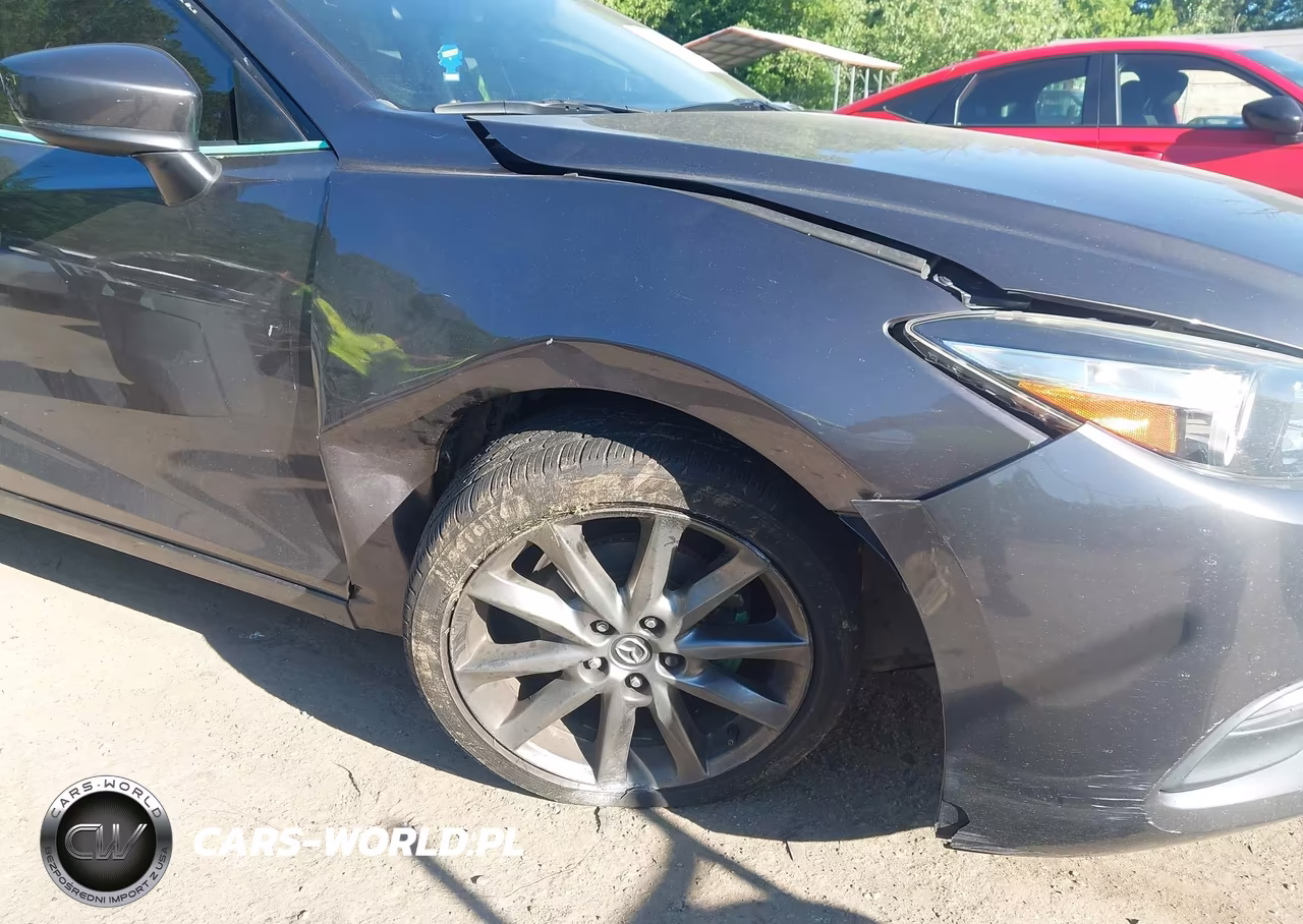 2018 Mazda Mazda3 Touring VIN:3MZBN1V37JM263147 - 6