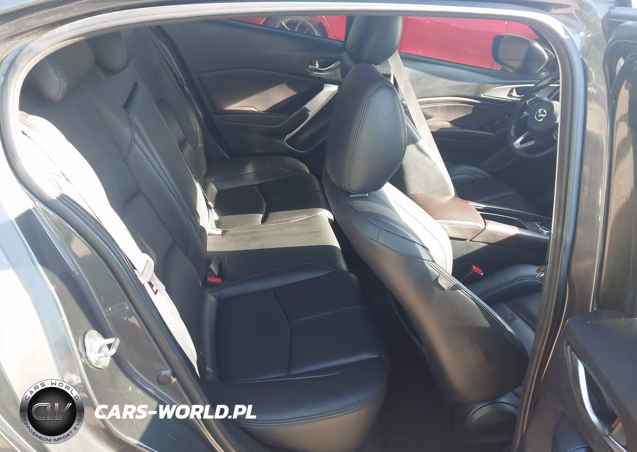 2018 Mazda Mazda3 Touring VIN:3MZBN1V37JM263147 - 8