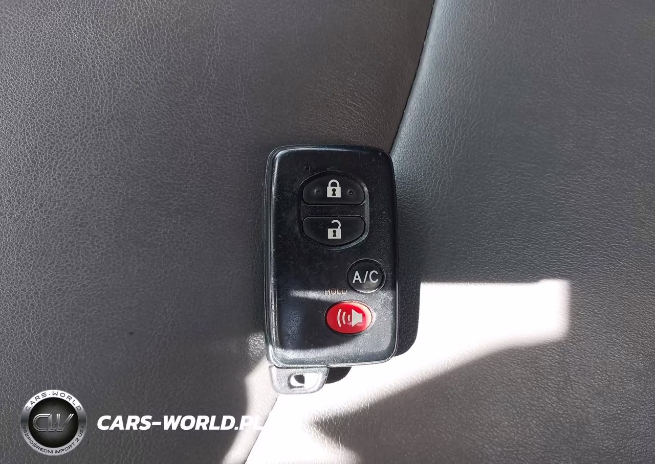 2014 Toyota Prius Four VIN:JTDKN3DU0E1801523 - 11