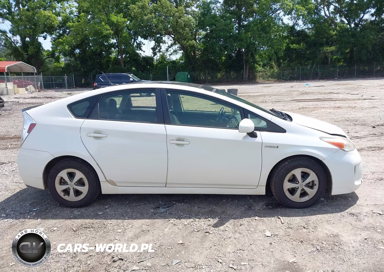 2014 Toyota Prius Four VIN:JTDKN3DU0E1801523 - 13