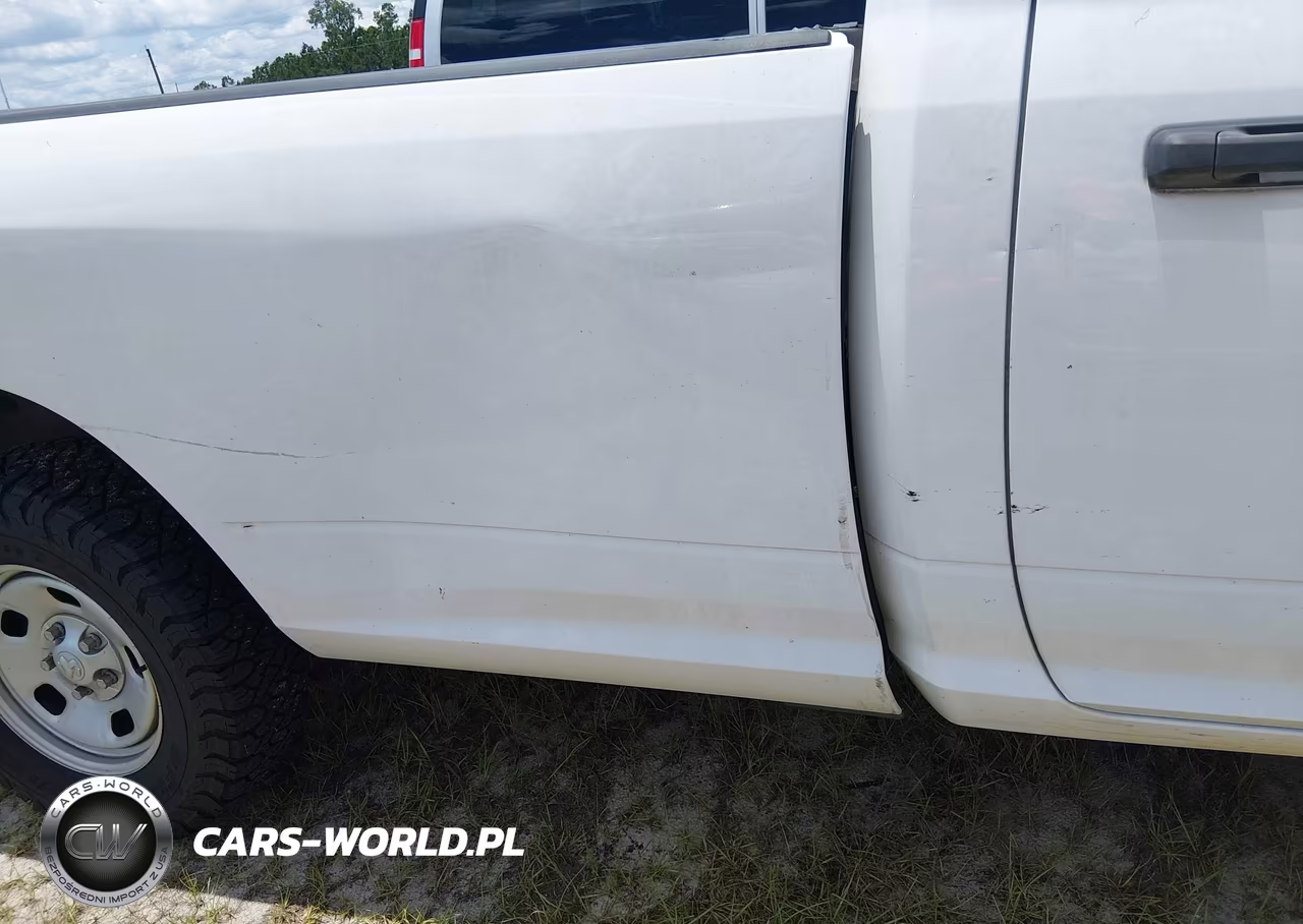 2020 Ram 1500 Classic Tradesman 4X4 8' Box VIN:3C6JR7DG2LG211136 - 14