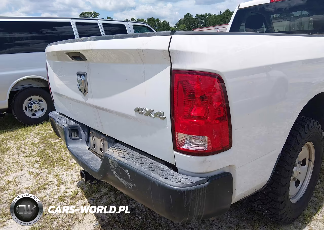 2020 Ram 1500 Classic Tradesman 4X4 8' Box VIN:3C6JR7DG2LG211136 - 15
