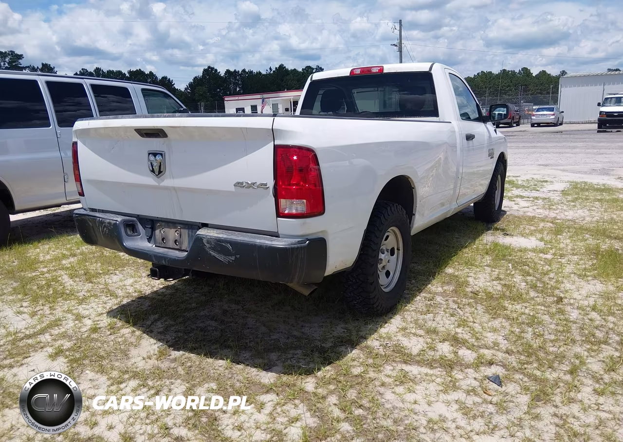 2020 Ram 1500 Classic Tradesman 4X4 8' Box VIN:3C6JR7DG2LG211136 - 4