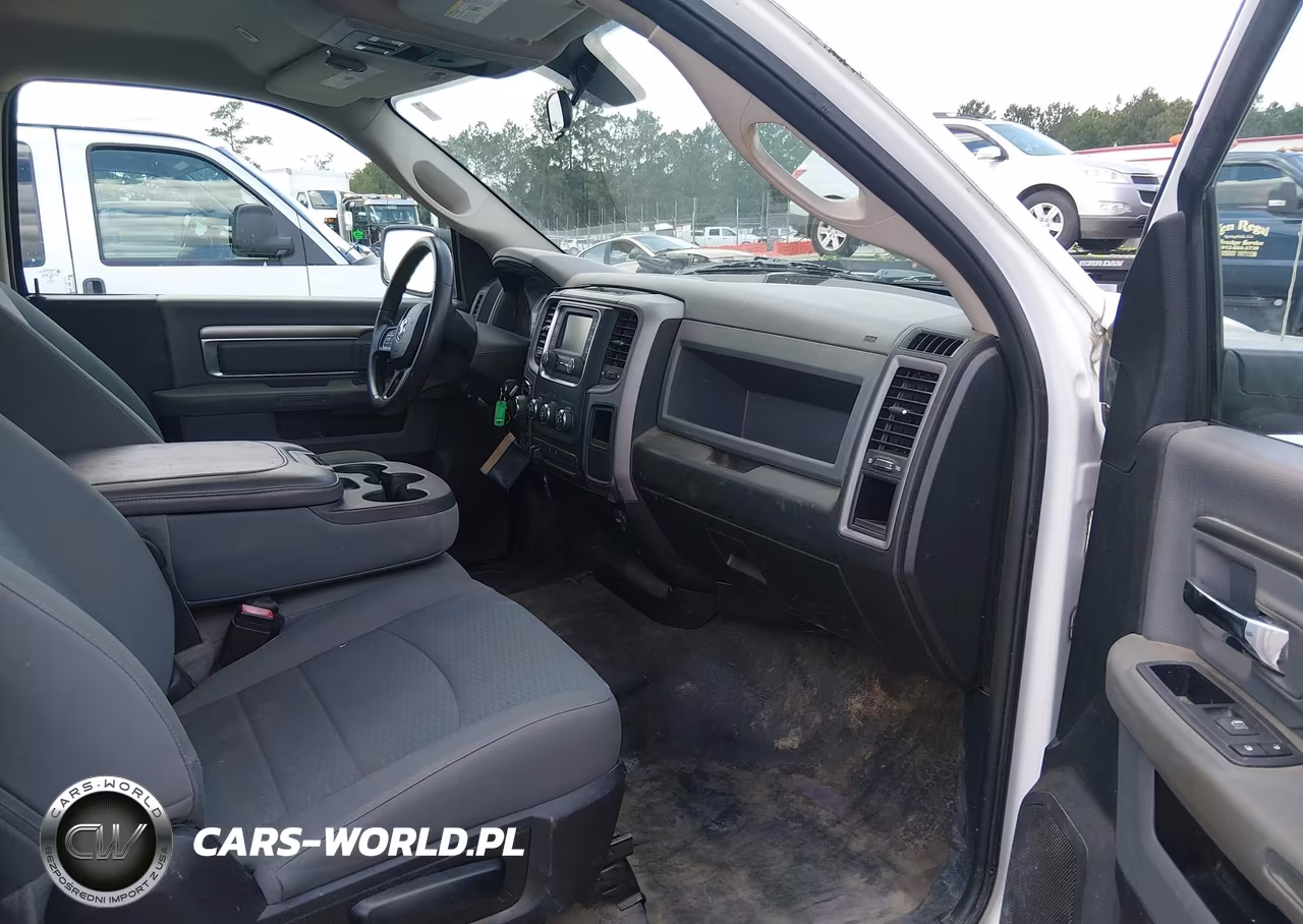 2020 Ram 1500 Classic Tradesman 4X4 8' Box VIN:3C6JR7DG2LG211136 - 5