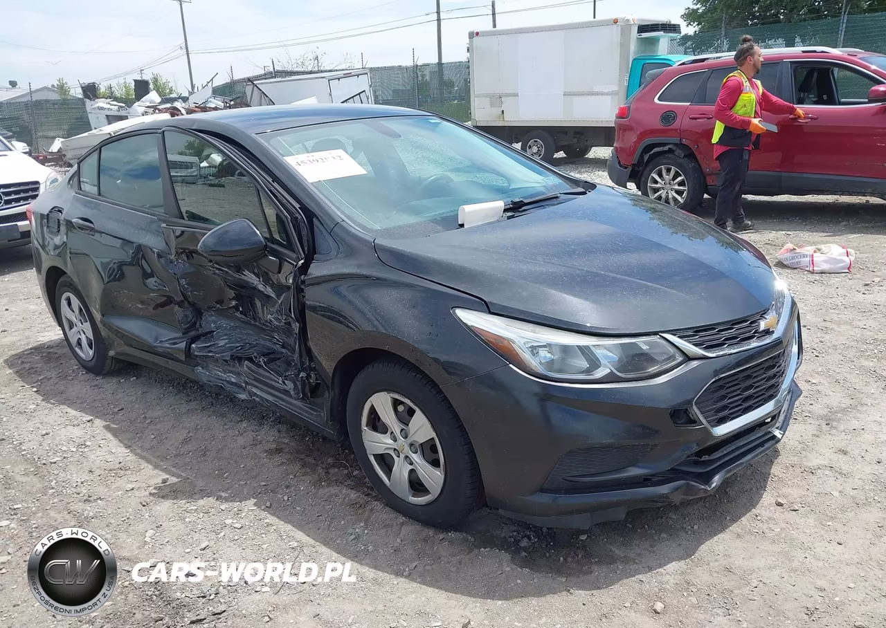 2017 Chevrolet Cruze Ls Auto – zdjęcie 1 z 16