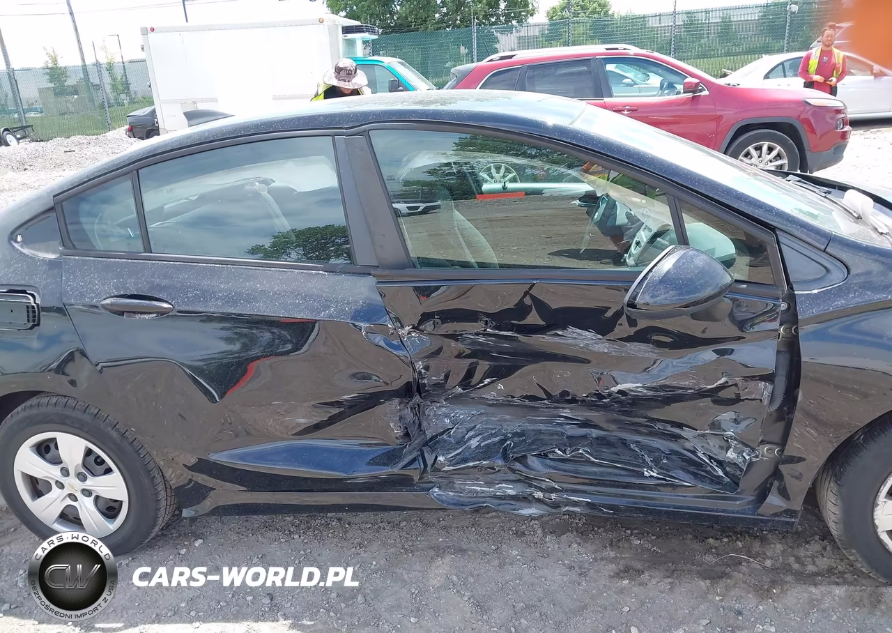 2017 Chevrolet Cruze Ls Auto VIN:1G1BC5SM6H7172770 - 6