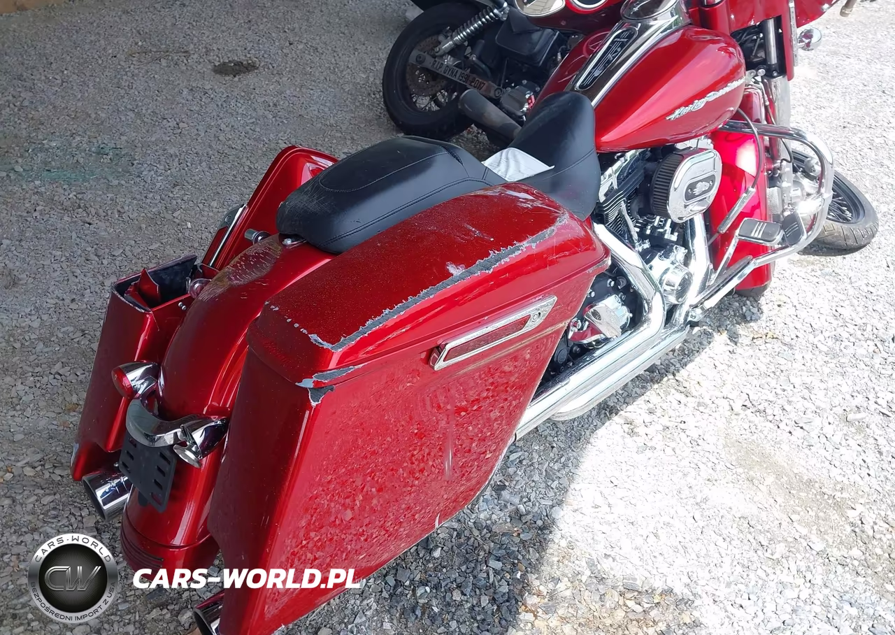 2013 Harley-Davidson Flhx Street Glide VIN:1HD1KBM17DB684566 - 18