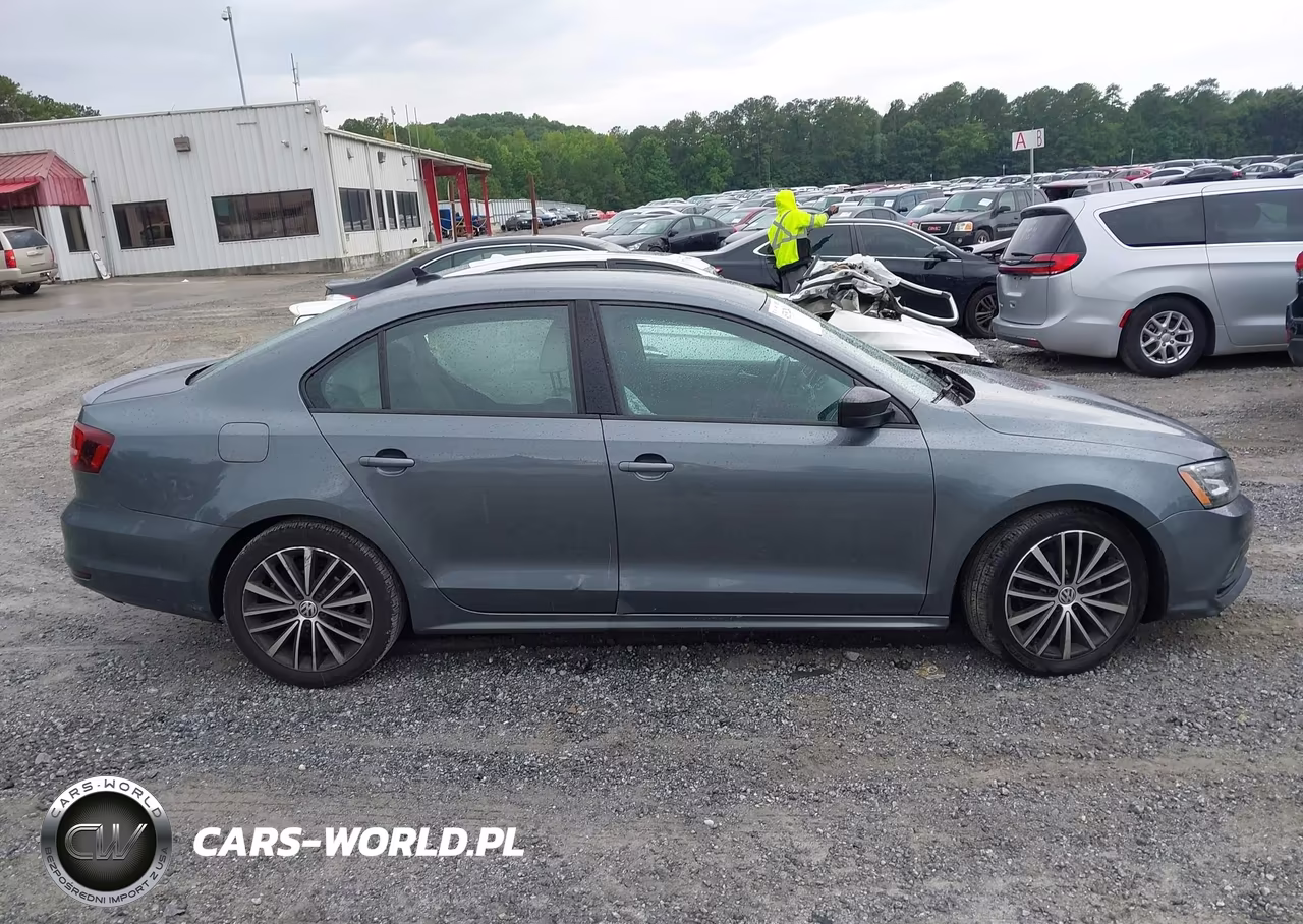 2016 Volkswagen Jetta 1.8T Sport VIN:3VWD17AJ7GM417943 - 13