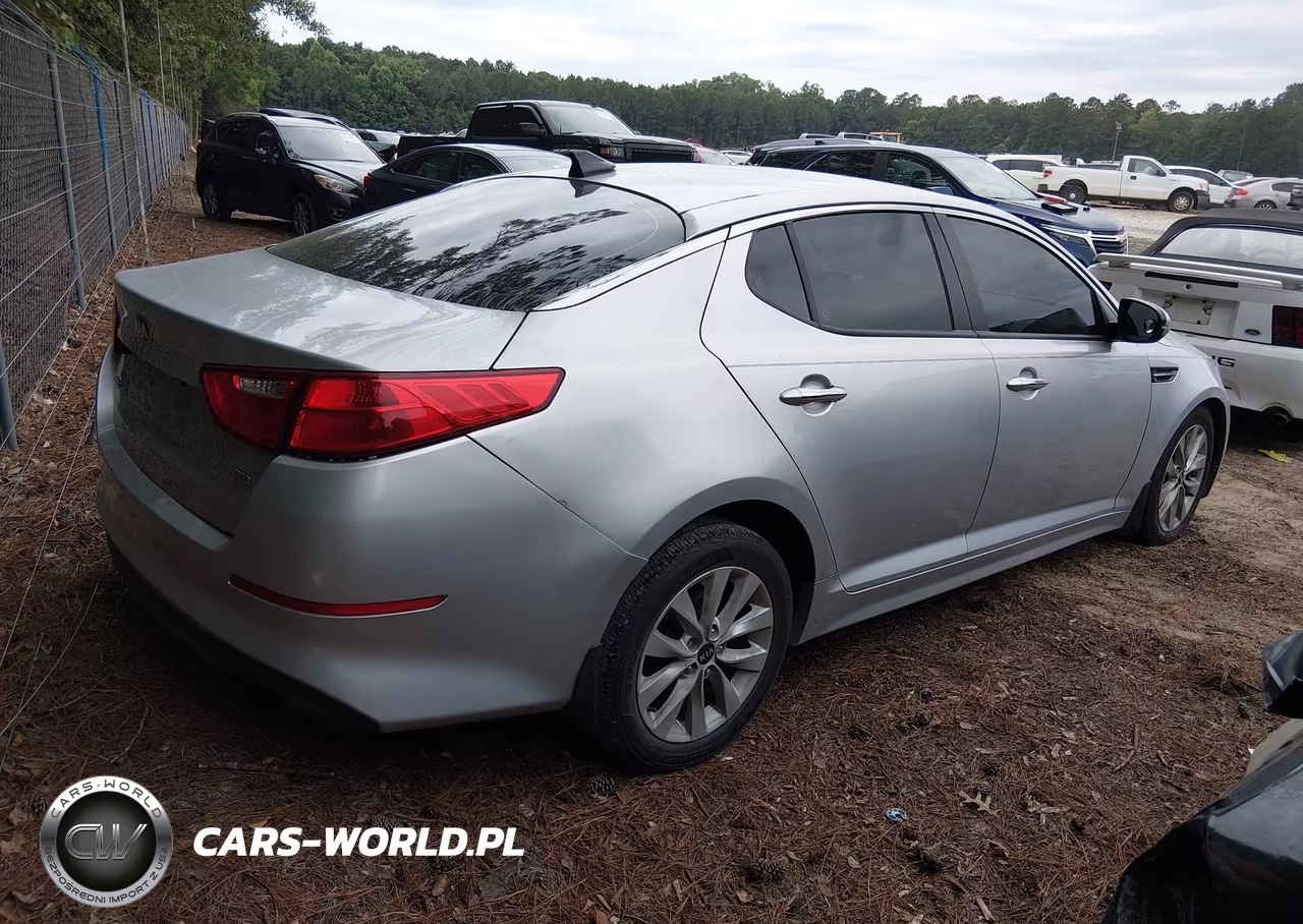 2015 Kia Optima Lx VIN:5XXGM4A71FG501380 - 4