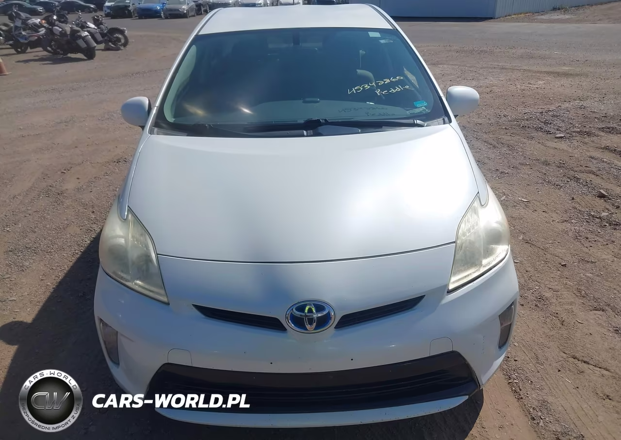 2015 Toyota Prius Two VIN:JTDKN3DU4F1862116 - 12