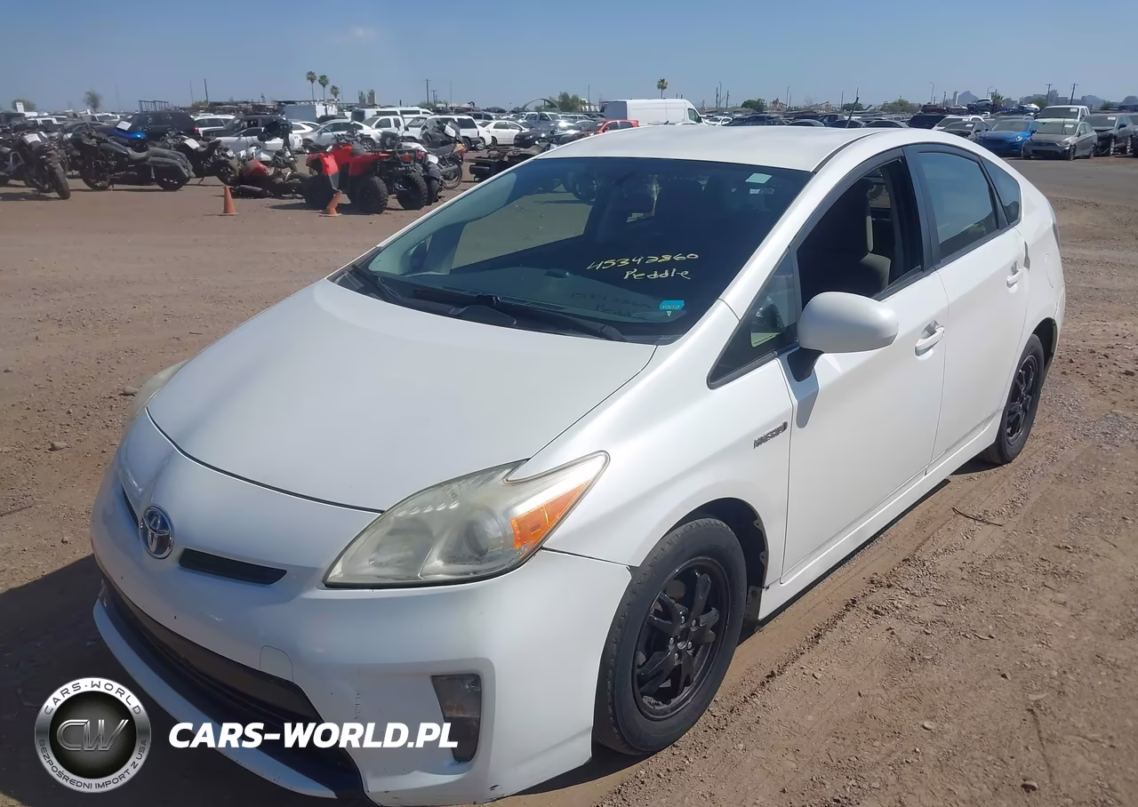 2015 Toyota Prius Two VIN:JTDKN3DU4F1862116 - 2