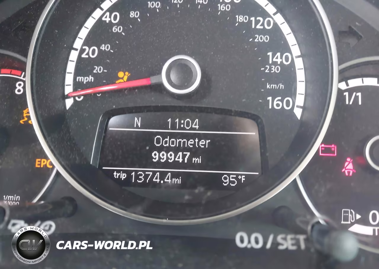 2015 Volkswagen Beetle 1.8T Classic VIN:3VW517AT6FM822440 - 15