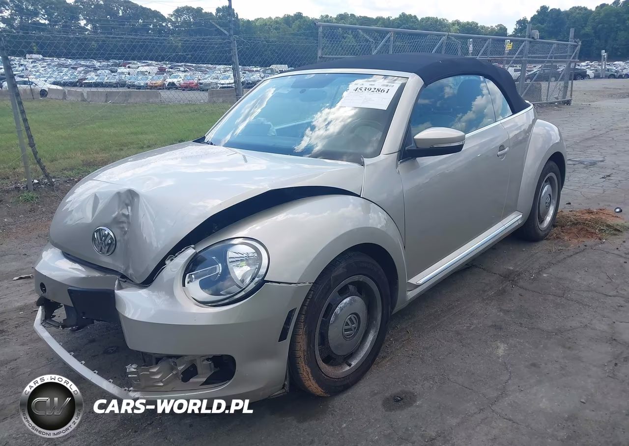 2015 Volkswagen Beetle 1.8T Classic VIN:3VW517AT6FM822440 - 2