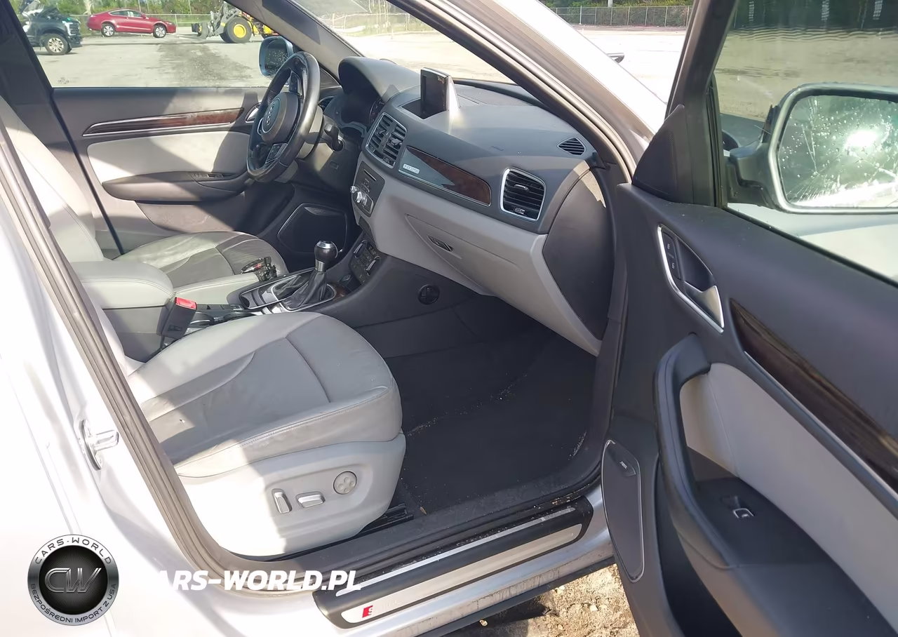 2016 Audi Q3 2.0T Premium Plus VIN:WA1GFCFS2GR006650 - 5