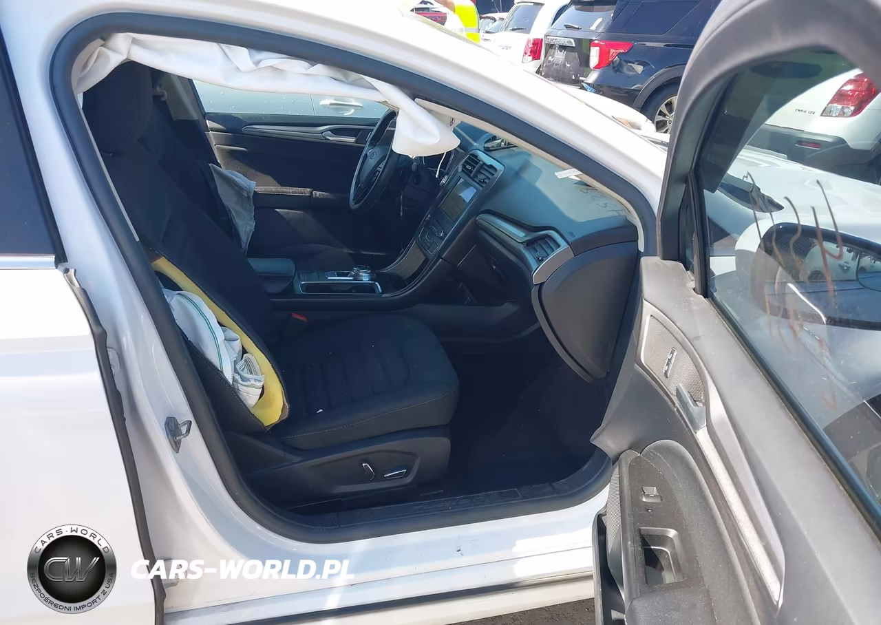 2017 Ford Fusion Se VIN:3FA6P0HD7HR310385 - 5