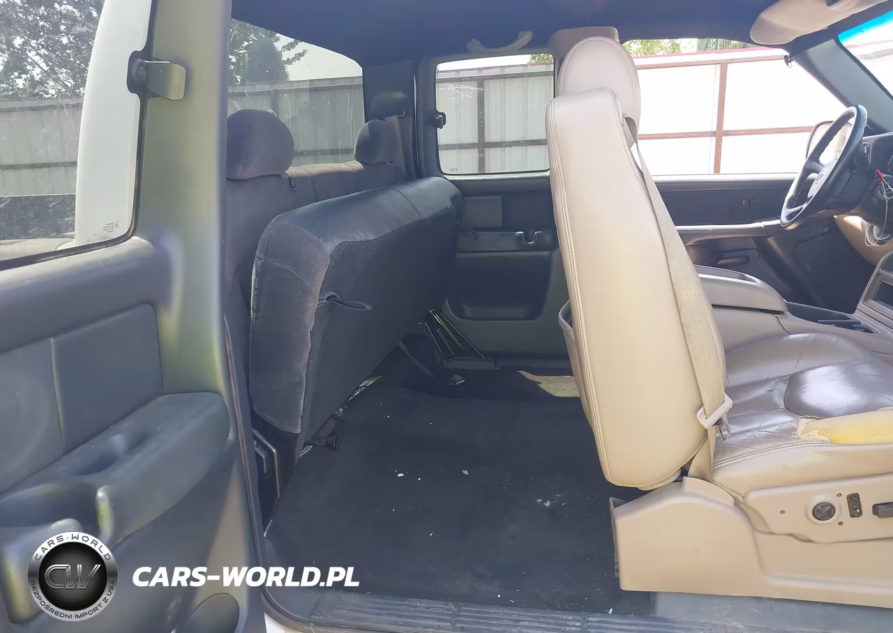 2001 Chevrolet Silverado 1500 Ls VIN:1GCEK19T41E319389 - 8