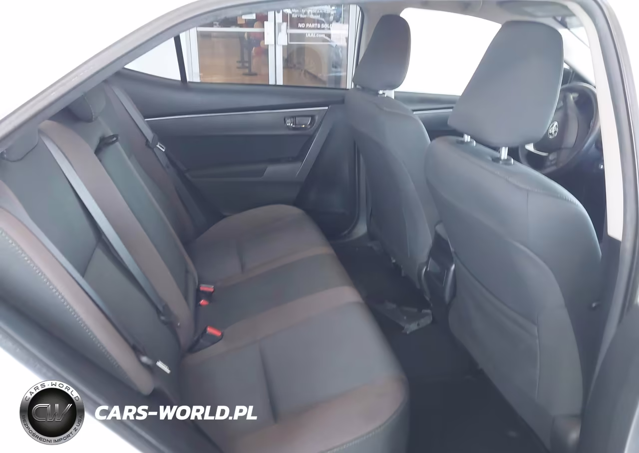 2018 Toyota Corolla Le VIN:2T1BURHE0JC086371 - 8