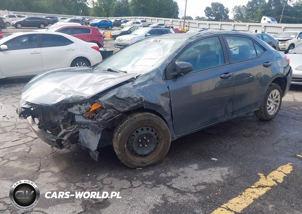 2018 Toyota Corolla Le VIN:5YFBURHE9JP830985 - 2