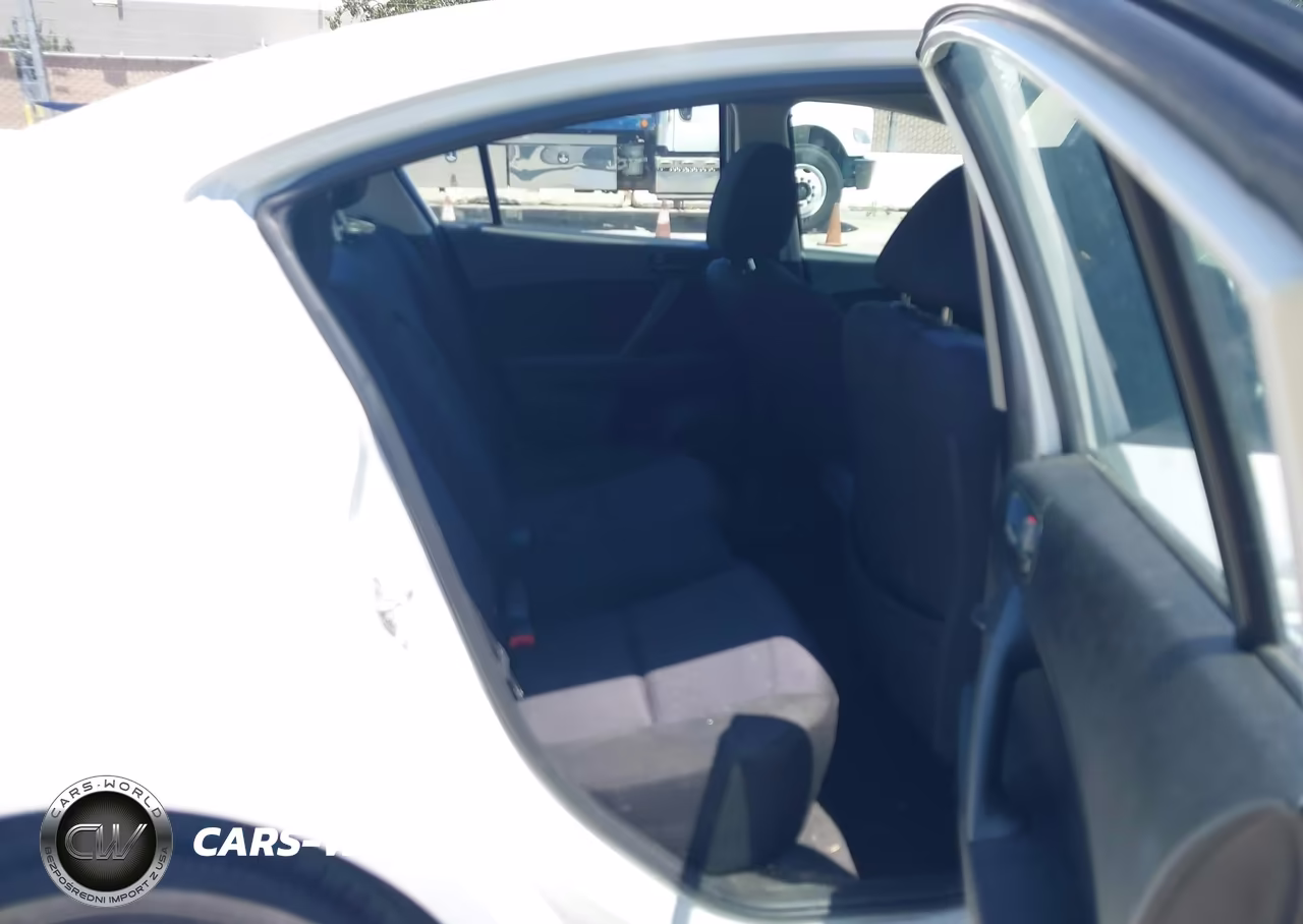 2010 Mazda Mazda3 I Sport VIN:JM1BL1SG0A1225546 - 8
