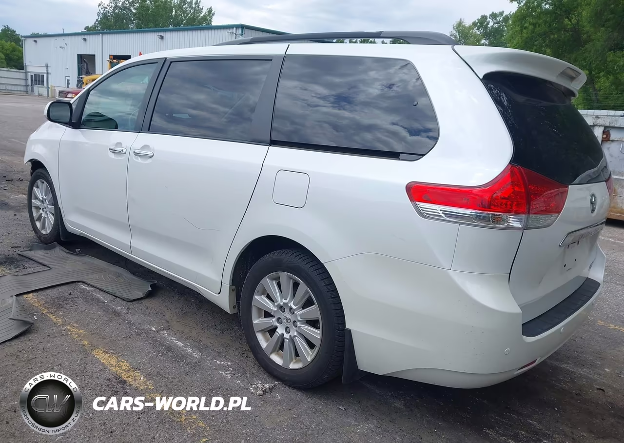 2012 Toyota Sienna Limited 7 Passenger VIN:5TDDK3DC1CS047413 - 3