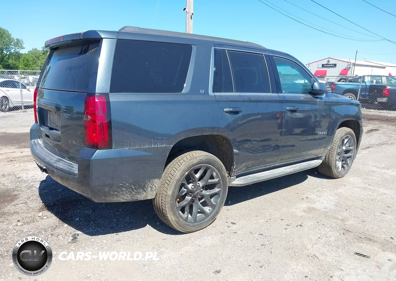 2019 Chevrolet Tahoe Lt VIN:1GNSKBKC6KR238639 - 4