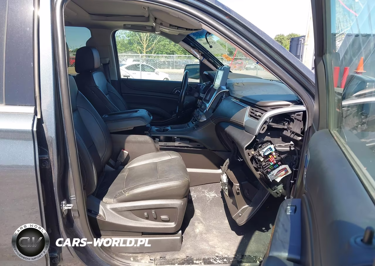 2019 Chevrolet Tahoe Lt VIN:1GNSKBKC6KR238639 - 5