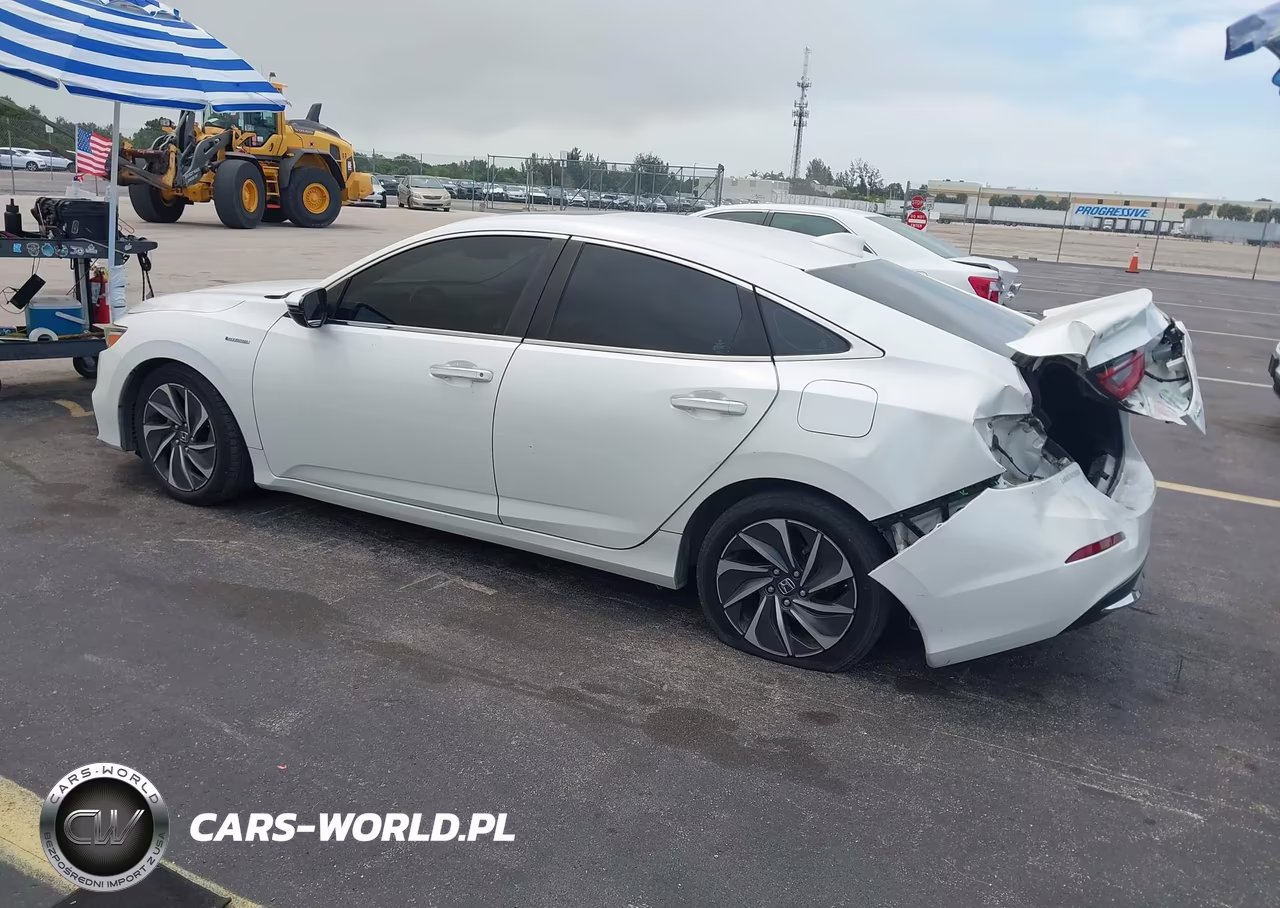2019 Honda Insight Touring VIN:19XZE4F92KE018600 - 3
