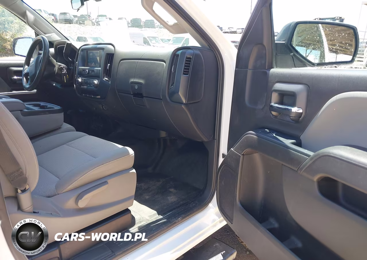 2018 Chevrolet Silverado 2500Hd Work Truck VIN:1GC0CUEG9JZ335582 - 5