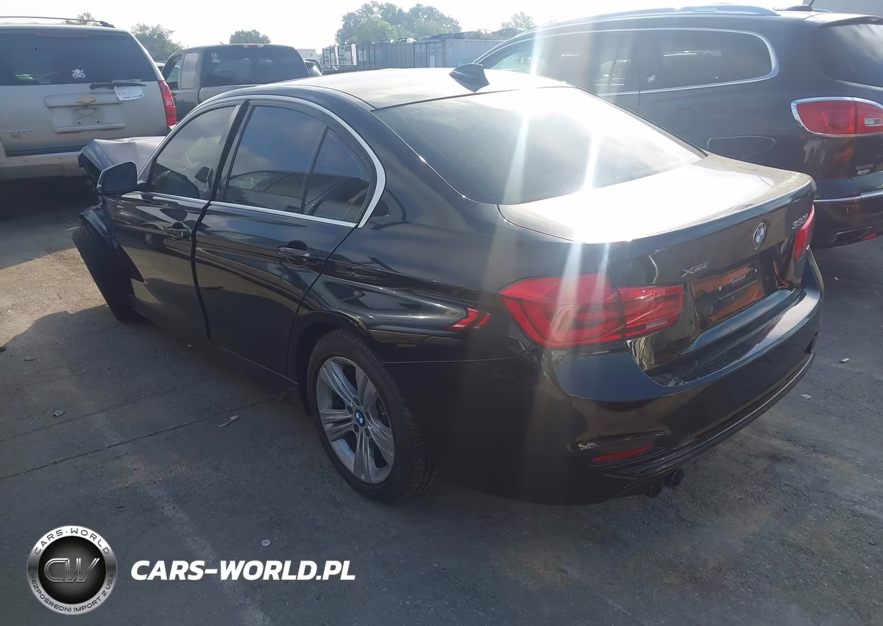 2018 BMW 330I xDrive VIN:WBA8D9G54JNU72605 - 3