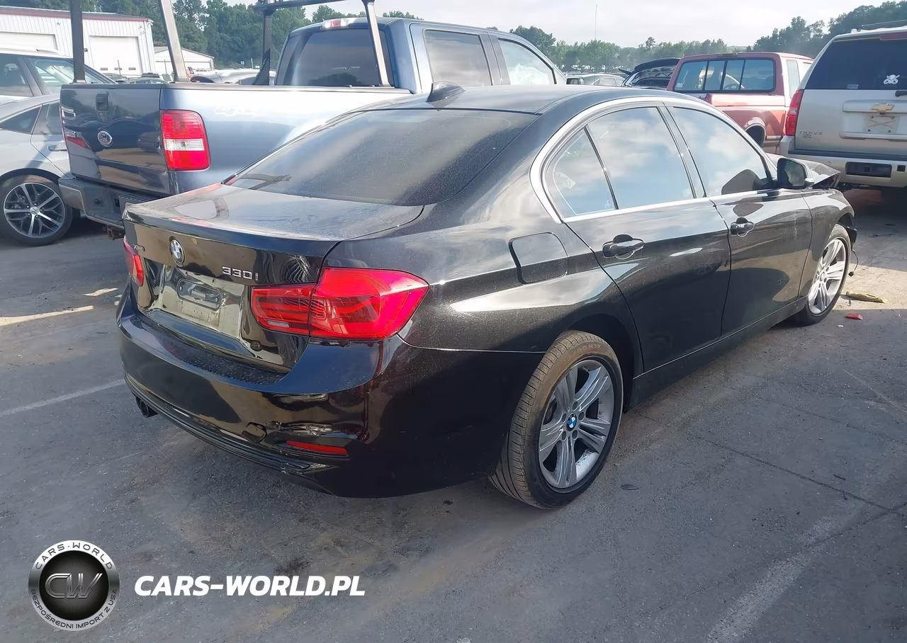 2018 BMW 330I xDrive VIN:WBA8D9G54JNU72605 - 4