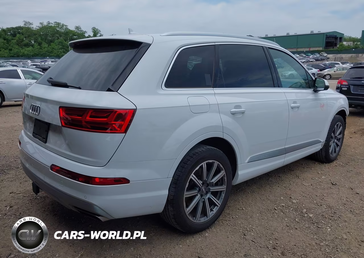 2019 Audi Q7 45 Premium VIN:WA1LHAF70KD014566 - 4