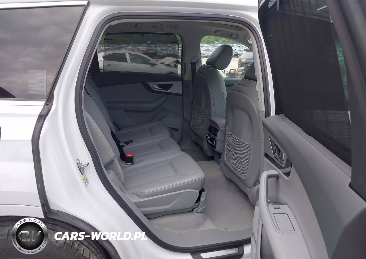 2019 Audi Q7 45 Premium VIN:WA1LHAF70KD014566 - 8