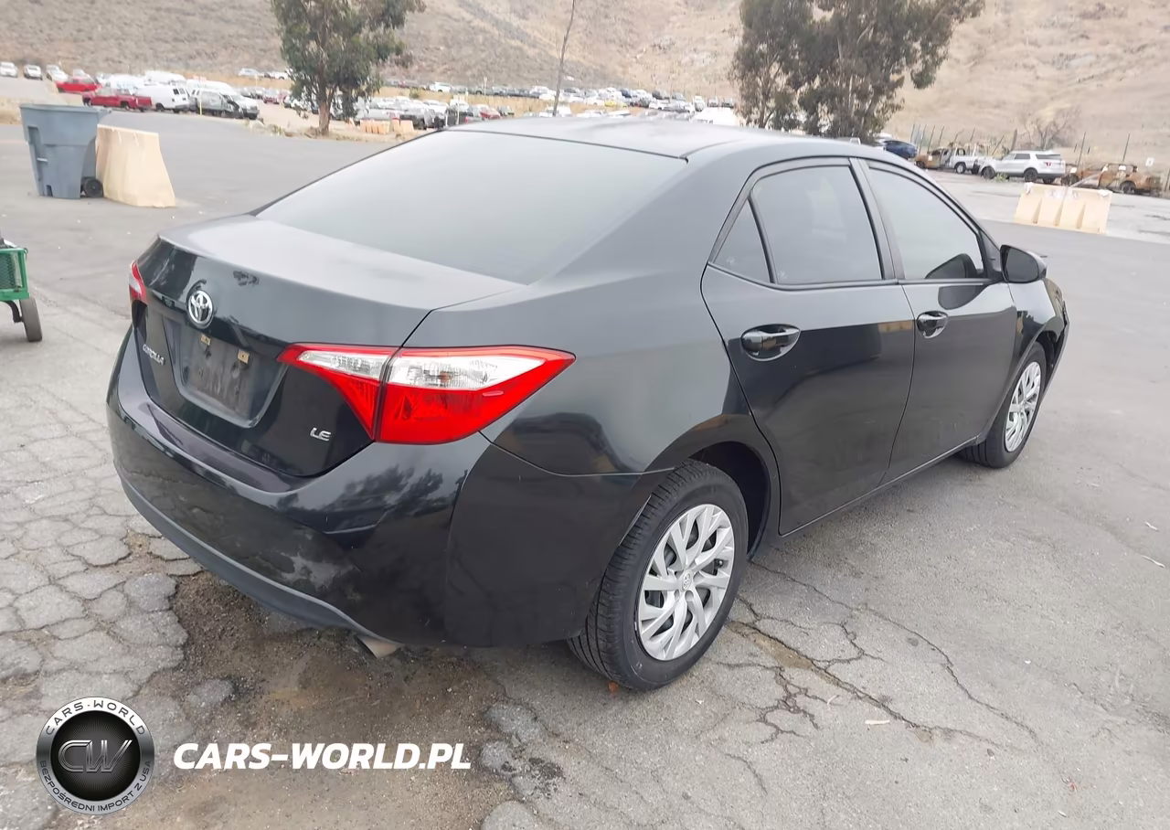 2016 Toyota Corolla Le VIN:5YFBURHE3GP447276 - 4