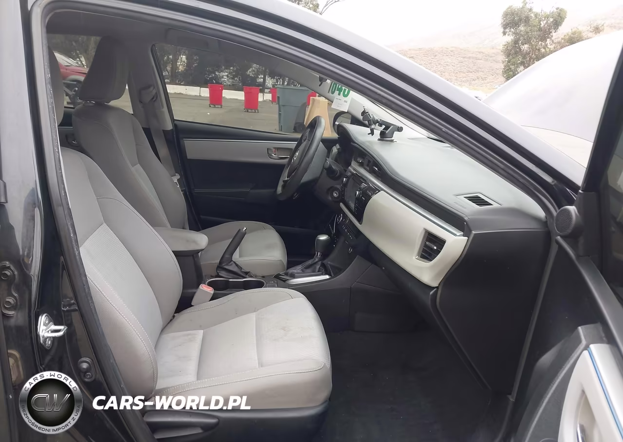 2016 Toyota Corolla Le VIN:5YFBURHE3GP447276 - 5