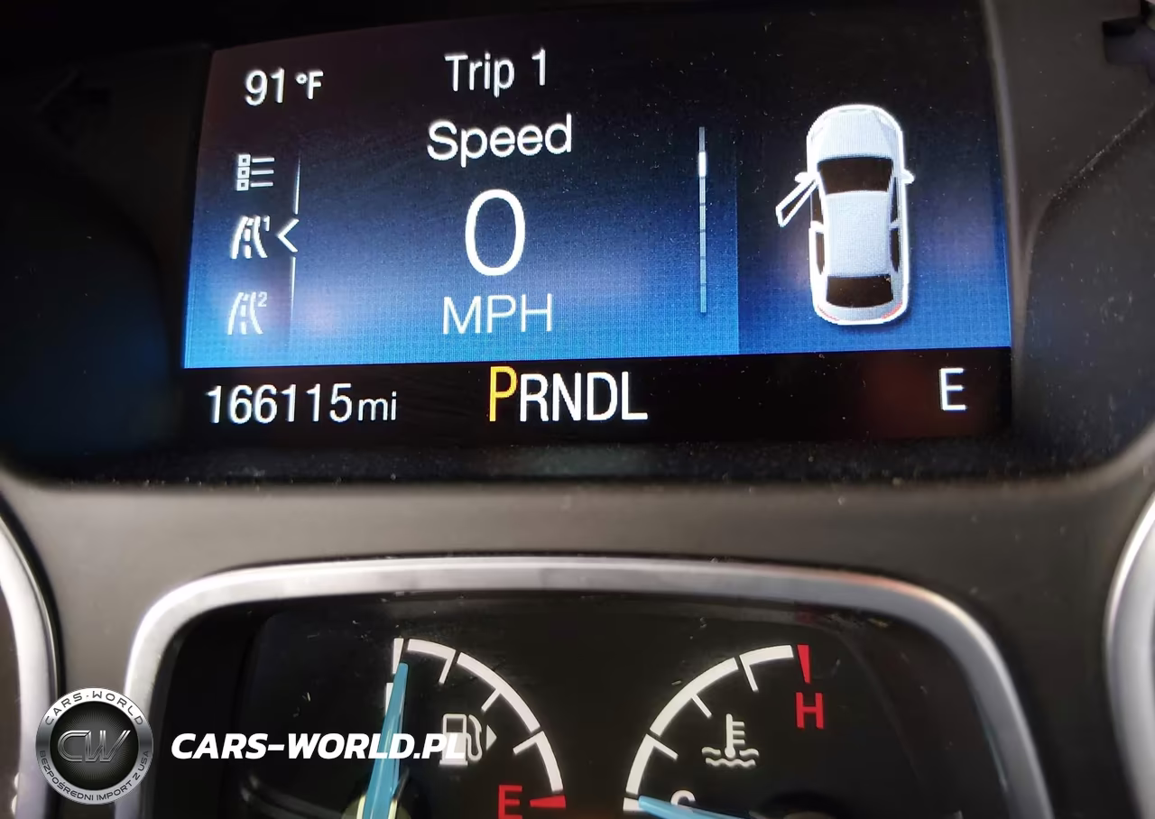 2018 Ford Focus Se VIN:1FADP3F28JL287889 - 15