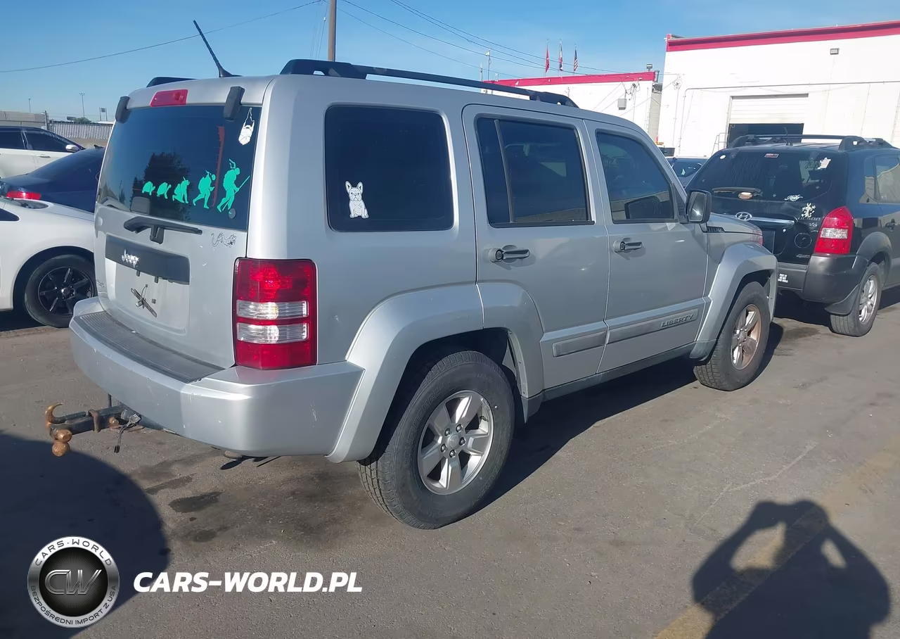 2011 Jeep Liberty Sport VIN:1J4PN2GK8BW579509 - 4