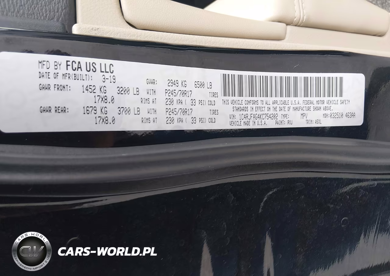 2019 Jeep Grand Cherokee Laredo E 4X4 VIN:1C4RJFAG4KC754202 - 9