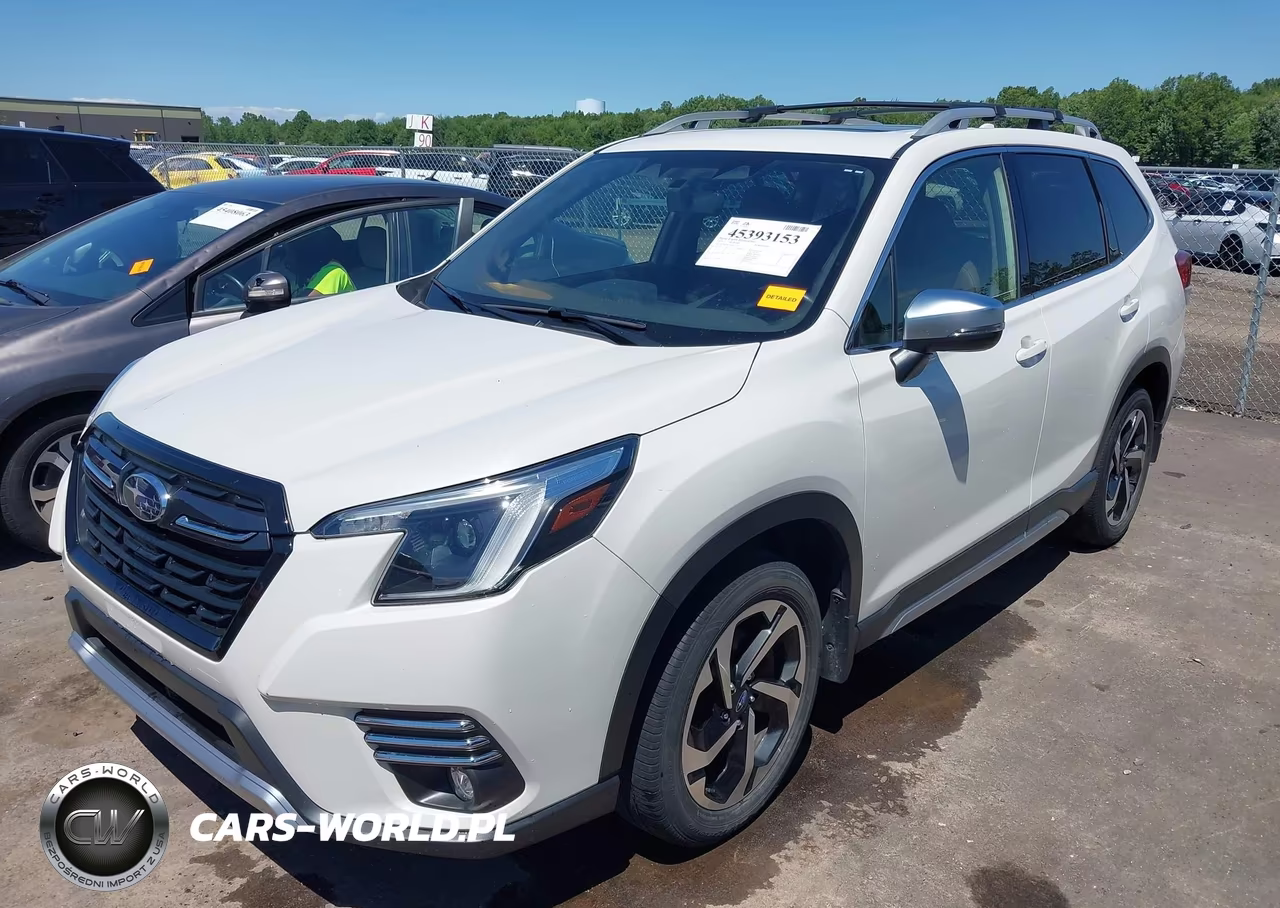 2023 Subaru Forester Touring VIN:JF2SKARC8PH511197 - 2