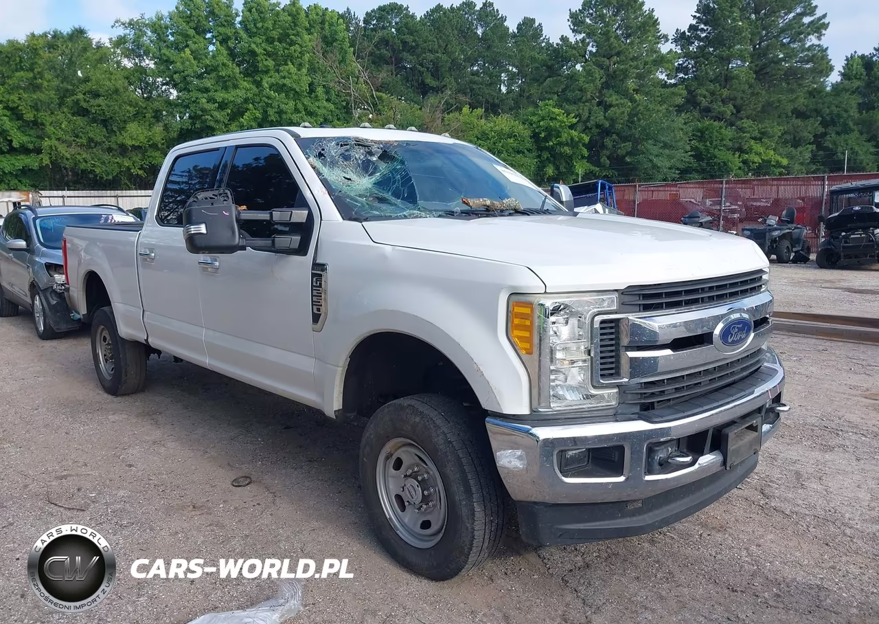 2017 Ford F-250 Xlt – zdjęcie 1 z 17